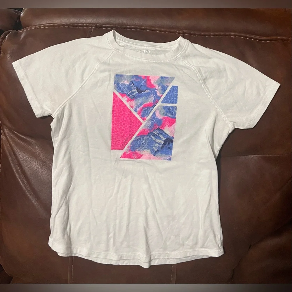 3 FOR 1: Kids White Graphic T-Shirts Set! Size 10.